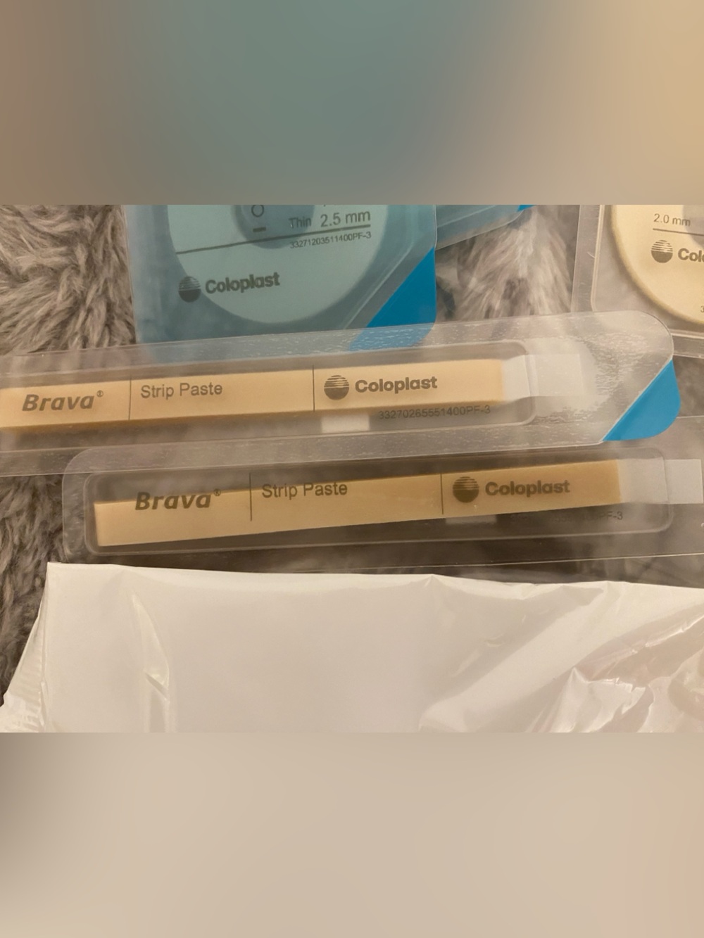 Ostomy Accessory Sample Set - Picture 7 of 8